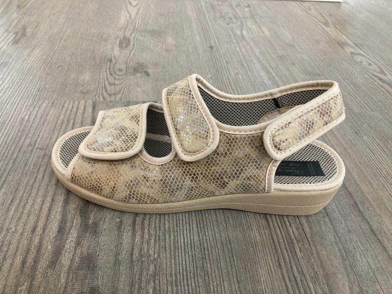 Earth Spirit H. Pantoletten offen